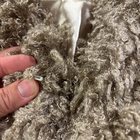 Elisa B. Faux Fur Cropped Coat Brown Satin Lined Clasp Girls Youth Kids Size 14 - Picture 7 of 7